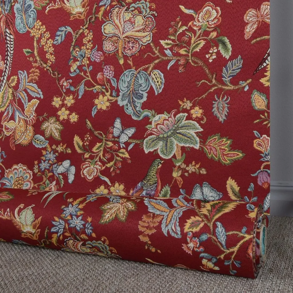 Nordisk Textil Blommiga Möbeltyger|Mönstrade Möbeltyger|Bailey röd gobeläng