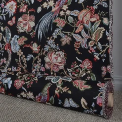 Nordisk Textil Blommiga Möbeltyger|Mönstrade Möbeltyger|Bailey svart gobeläng