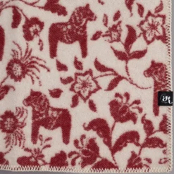 Arvidssons textil Babyfiltar|Ullplädar|Barnfilt Leksand röd 65x95cm med dalahästar och kurbits