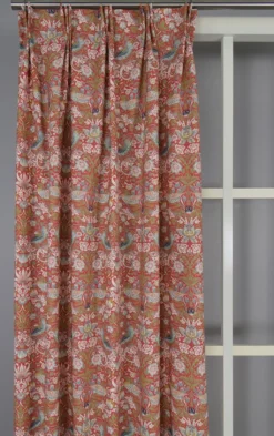 Nordisk Textil Gardiner Mönstrade|Beautiful birds röd gardiner