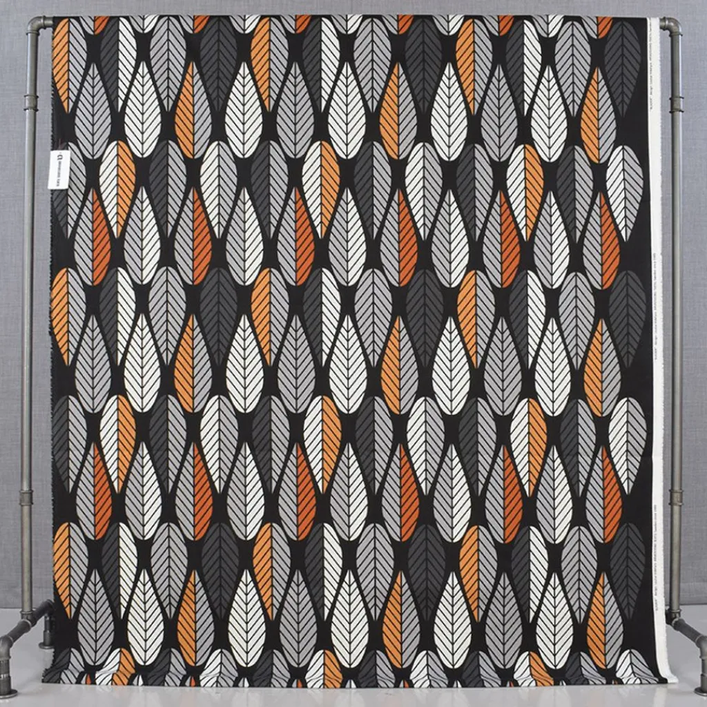 Arvidssons textil Gardintyger Mönstrade|Arvidssons Textil|Blader svart-orange tyg