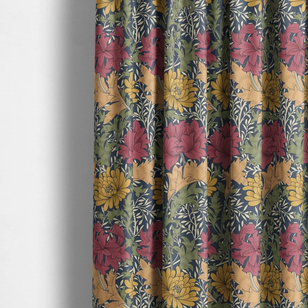 Nordisk Textil Arts & Crafts Tyger|Gardintyger Mönstrade|Chrysanthemum Bloom tyg