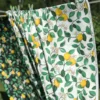 Arvidssons textil Gardintyger Mönstrade|Arvidssons Textil|Citronlycka vit tyg med citroner