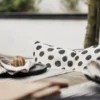 Jakobsdals Mönstrade Kuddfodral|Cruella dot svart kuddfodral