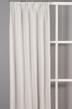 Mörkläggningsgardiner|Gardiner Enfärgade|Cru offwhite mörkläggningsgardin dubbel bredd 1-pack