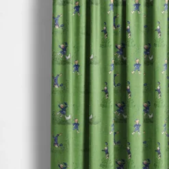 Barn Arvidssons textil Gardintyger Mönstrade|Barnmönster|Emils Glädjeskutt grön bomullstyg – Emil i Lönneberga
