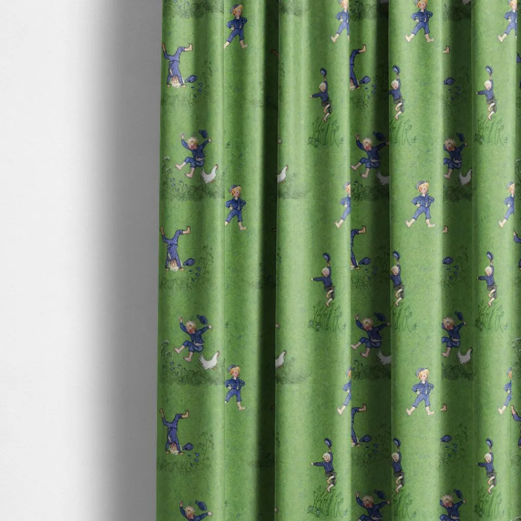 Barn Arvidssons textil Gardintyger Mönstrade|Barnmönster|Emils Glädjeskutt grön bomullstyg – Emil i Lönneberga