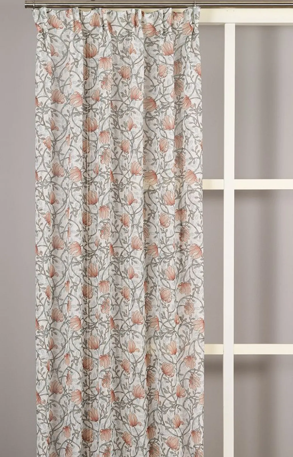 Fondaco Gardiner Mönstrade|Emma grön skira gardiner med blomstermönster 140x250cm