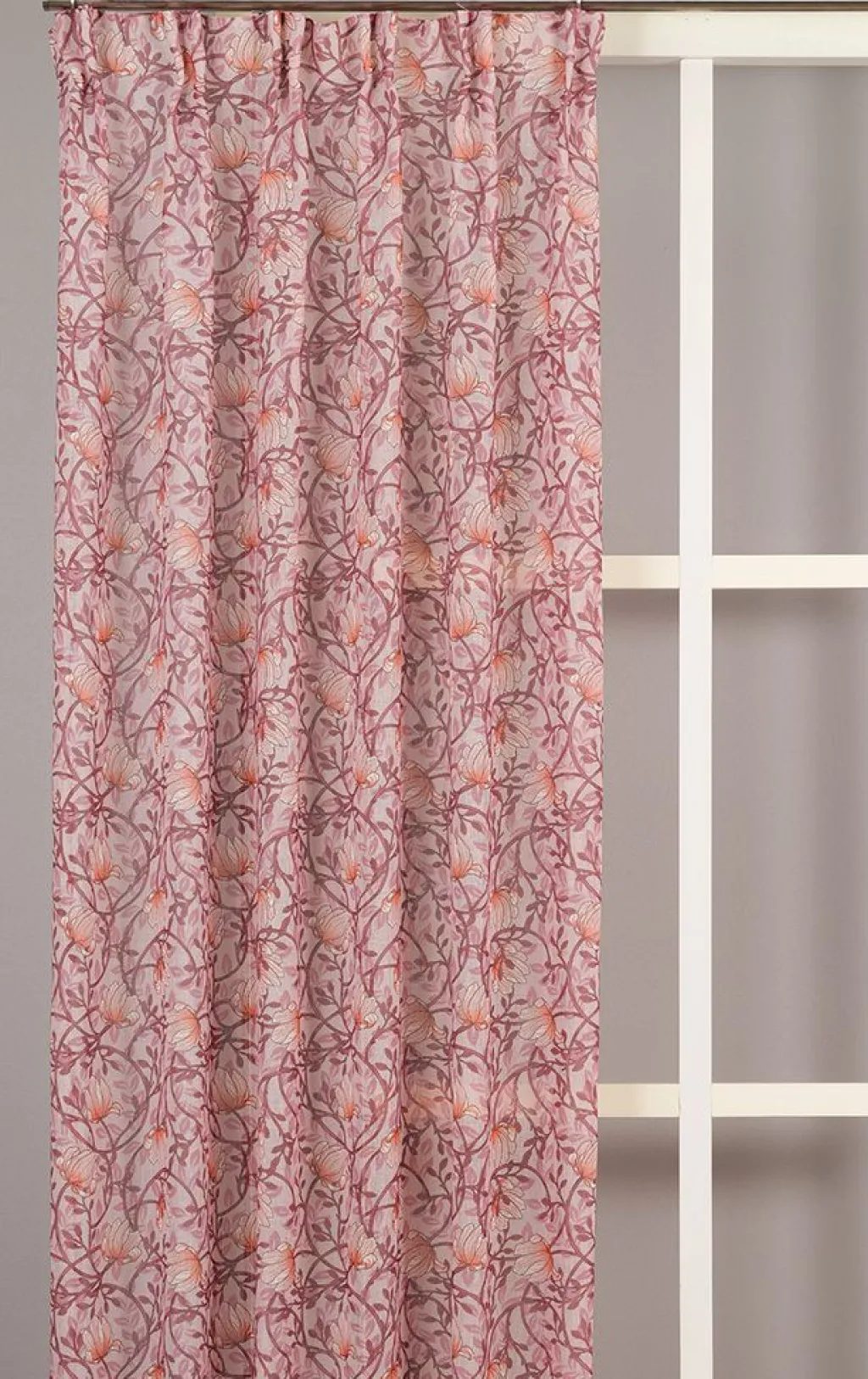 Fondaco Gardiner Mönstrade|Emma rosa skira gardiner med blomstermönster 140x250cm