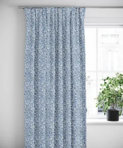 Nordisk Textil Gardiner Mönstrade|Ester blå gardiner med tidlöst bladmönster