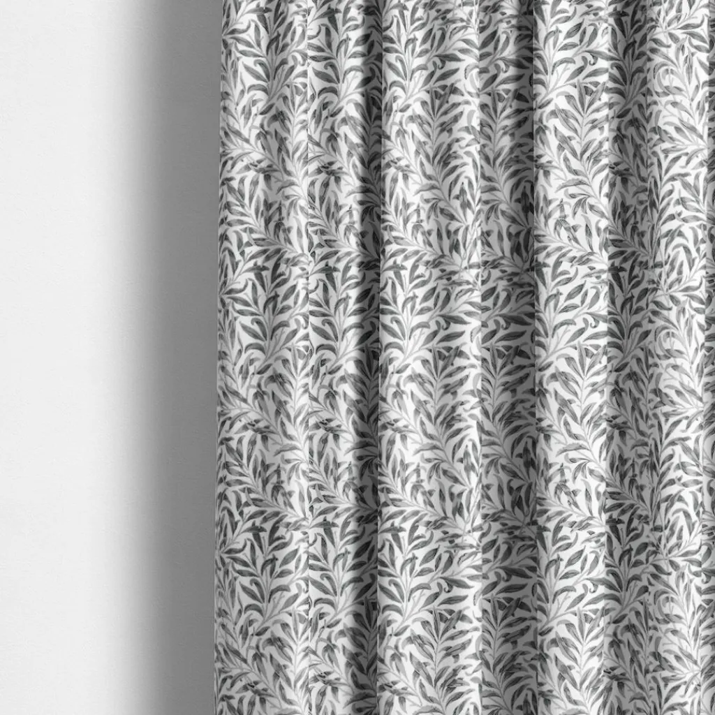 Nordisk Textil Arts & Crafts Tyger|Gardintyger Mönstrade|Ester grå tyg – klassiskt bladmönster i grått
