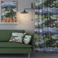 Arvidssons textil Arvidssons Textil|Gardintyger Mönstrade|Fjällvandring grön-blå tyg