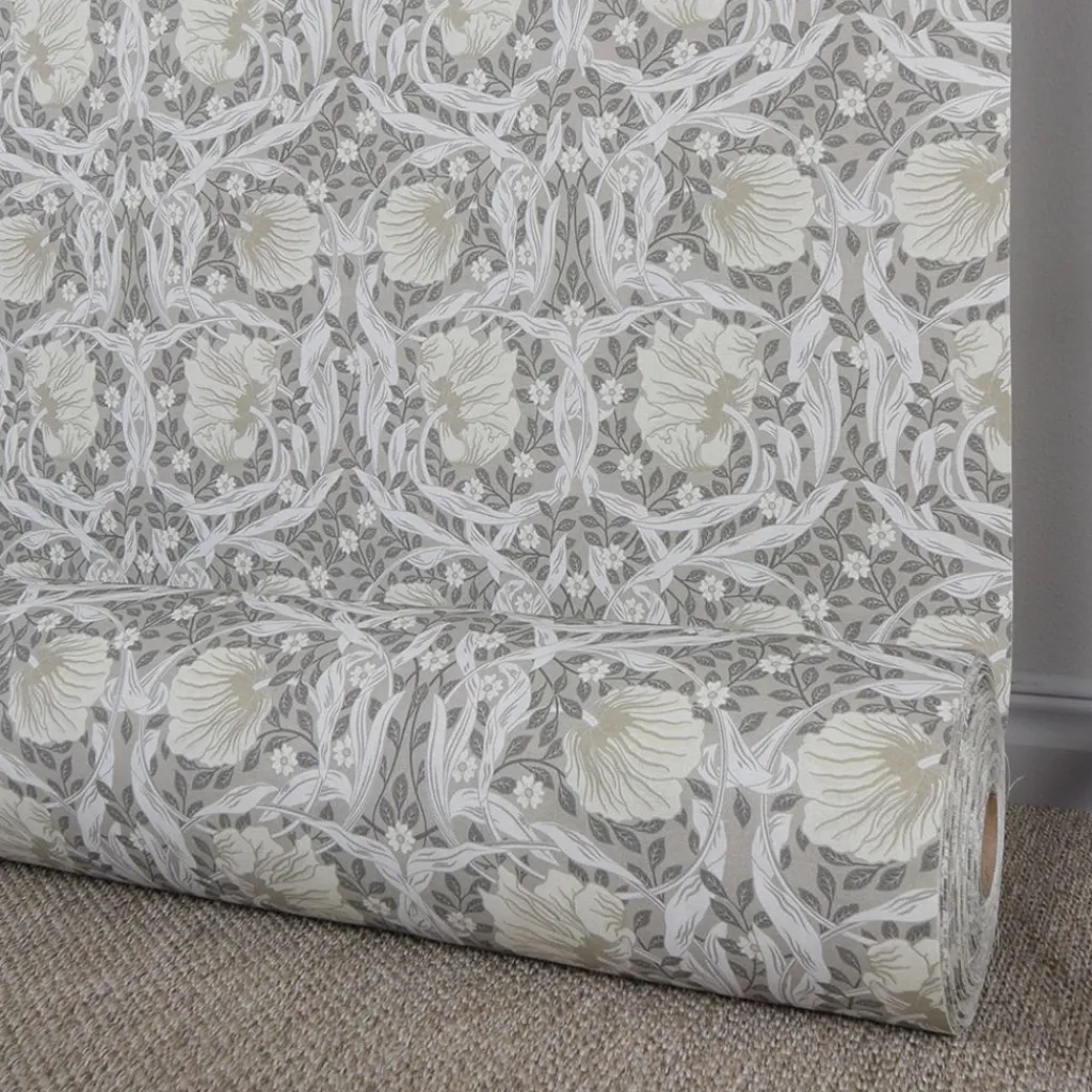 Nordisk Textil Arts & Crafts Tyger|Gardintyger Mönstrade|Grace beige tyg - Klassiskt Arts & Crafts mönster