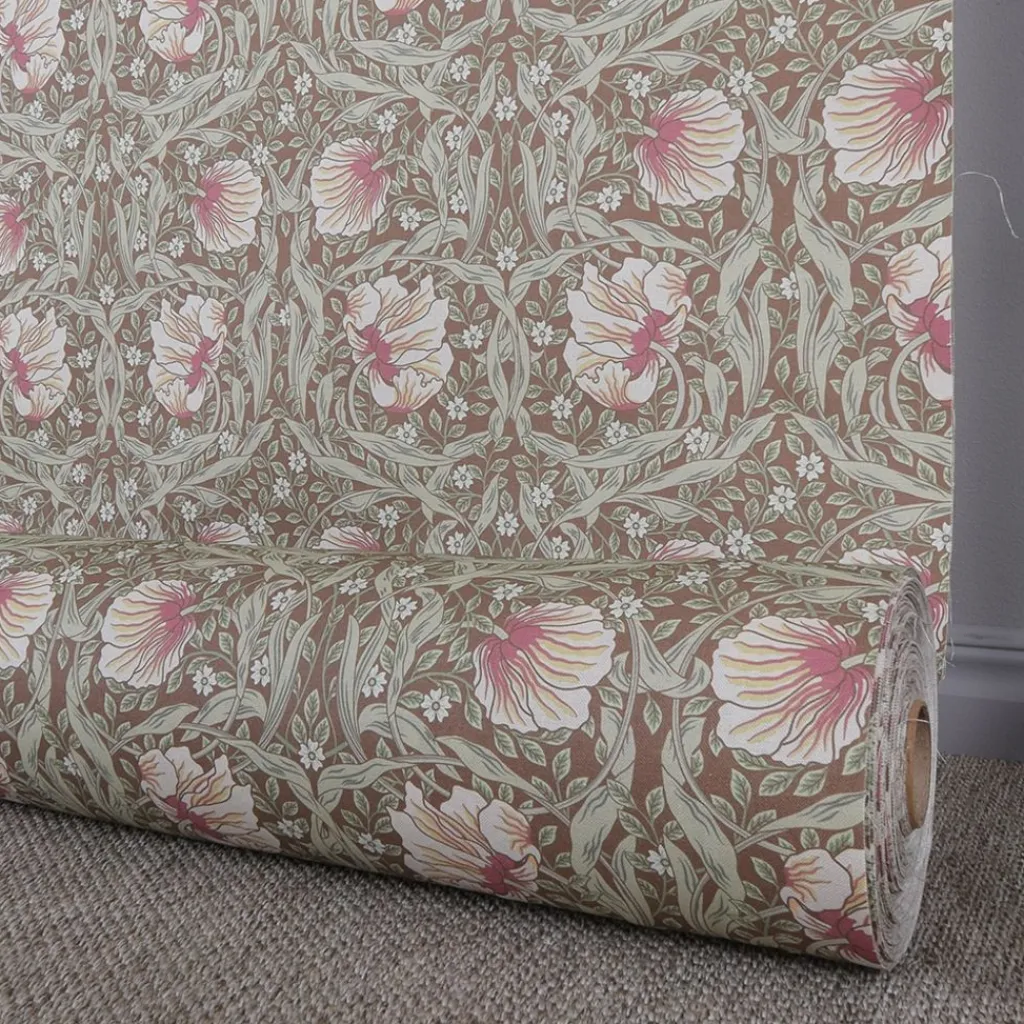 Nordisk Textil Arts & Crafts Tyger|Gardintyger Mönstrade|Grace brun tyg - Klassisk blommig Arts and Crafts design