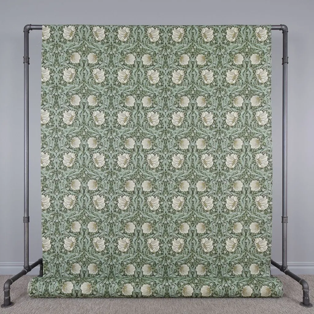 Arts & Crafts Tyger|Gardintyger Mönstrade|Grace grön tyg - Klassisk blommig Arts and Crafts design