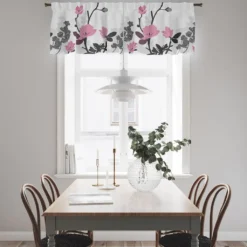 Arvidssons textil Gardinkappor Mönstrade|Grandiflora ljusrosa gardinkappa metervara