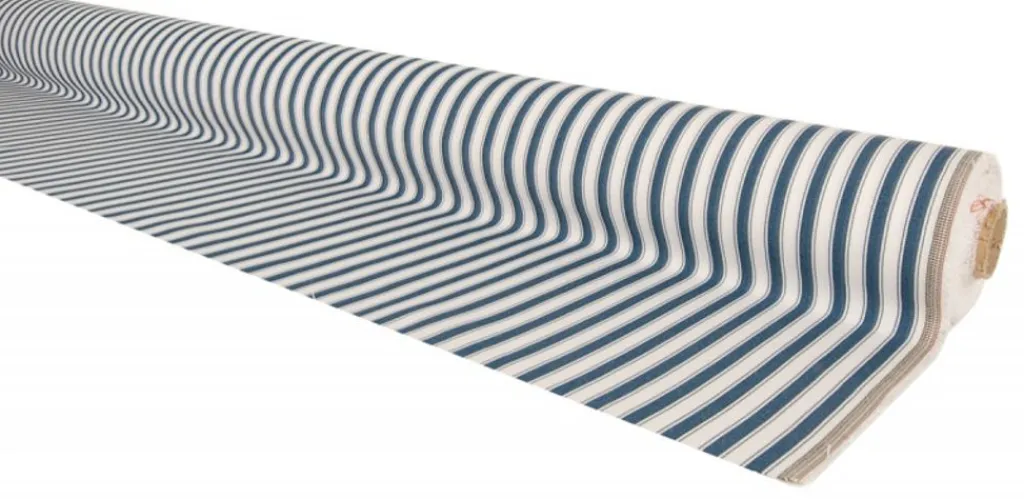 Nordisk Textil Randiga Möbeltyger|Rutor & Ränder|Harlow blå-vit randigt tyg