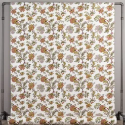 Nordisk Textil Arts & Crafts Tyger|Gardintyger Mönstrade|Heritage vinröd tyg