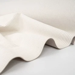 Nordisk Textil Enfärgade Möbeltyger|Huggy creme möbeltyg - Slitstark manchester