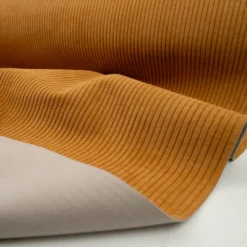 Nordisk Textil Enfärgade Möbeltyger|Huggy ockra möbeltyg - Slitstark manchester