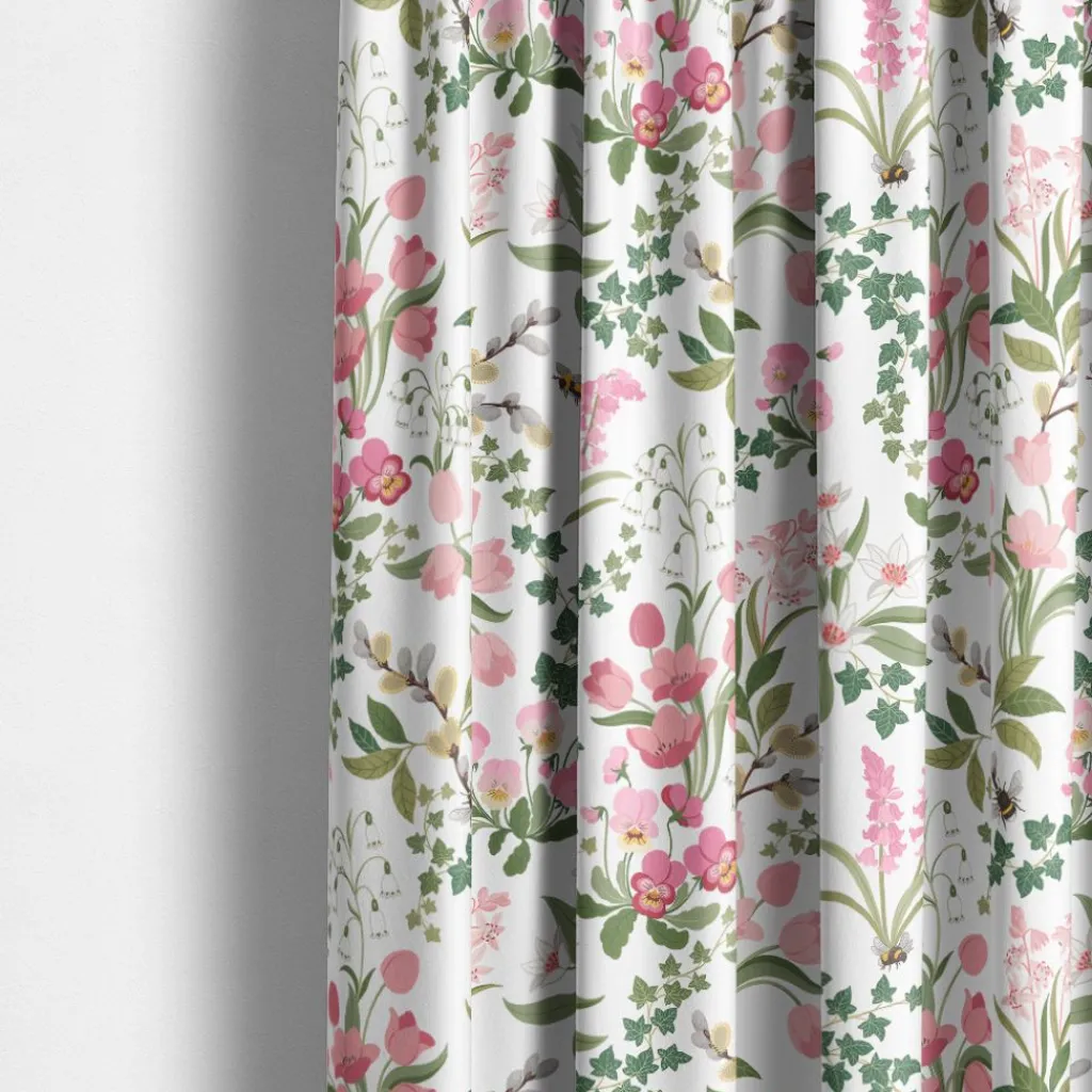 Arvidssons textil Gardintyger Mönstrade|Arvidssons Textil|Humlegården rosa-grön tyg med charmigt blomstermotiv