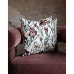 Fondaco Mönstrade Kuddfodral|Iris offwhite kuddfodral 48x48cm vackra irisblommor i milda färger