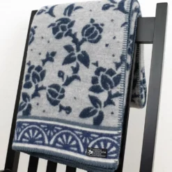 Kerstin Landström Design Ullfiltar|Jugend blå ullfilt 130x180cm -