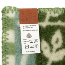 Kerstin Landström Design Sittunderlag|Karin sittunderlag 43x43cm - din varma kompanjon utomhus.