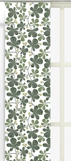 Arvidssons textil Panelgardiner|Kastanjer grön panelgardiner med naturinspirerat bladmönster