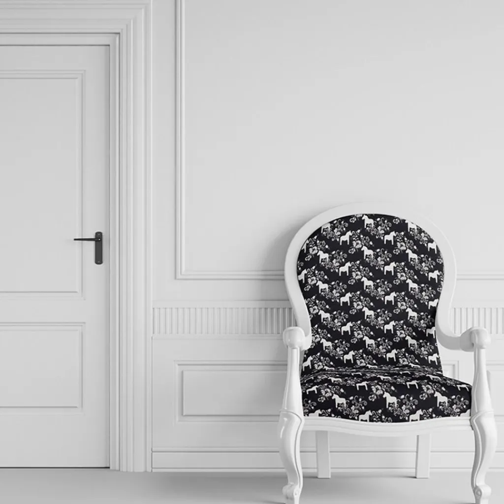 Arvidssons textil Mönstrade Möbeltyger|Kurbits mini svart-grå jacquardtyg med dalahästar