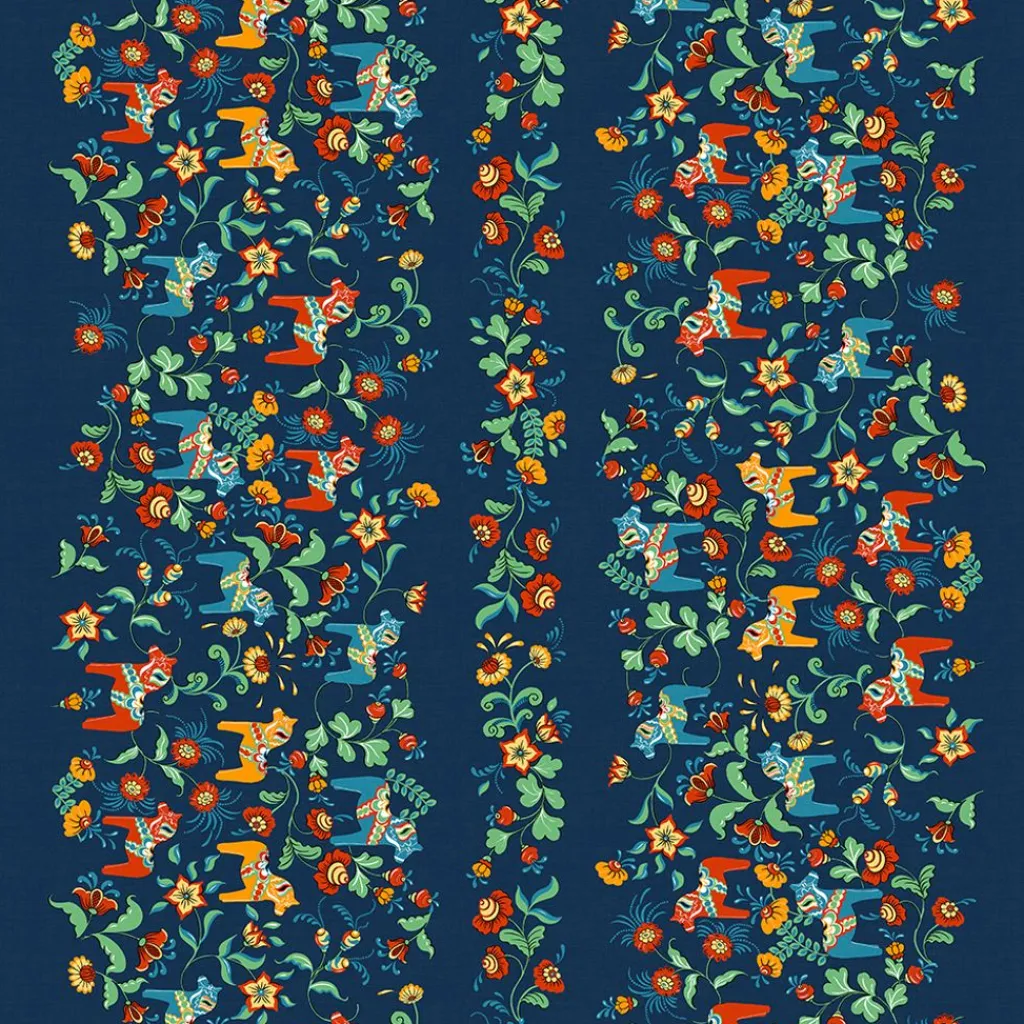 Arvidssons textil Gardintyger Mönstrade|Arvidssons Textil|Leksand bård blå tyg med traditionellt dalahästtryck
