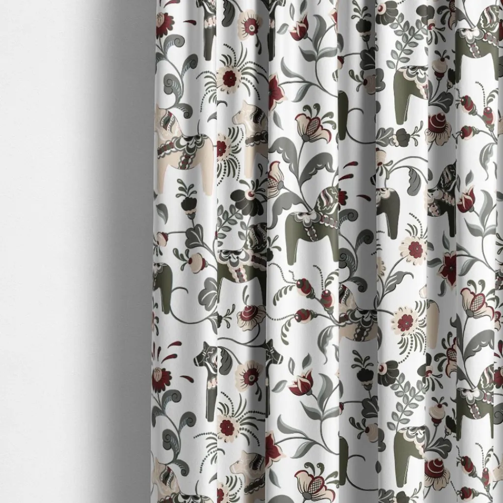Arvidssons textil Gardintyger Mönstrade|Arvidssons Textil|Leksand grön tyg med traditionellt dalahästtryck