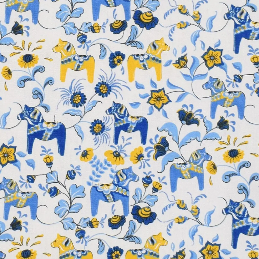 Arvidssons textil Gardintyger Mönstrade|Arvidssons Textil|Leksand mini Sverige tyg med traditionellt dalahästtryck