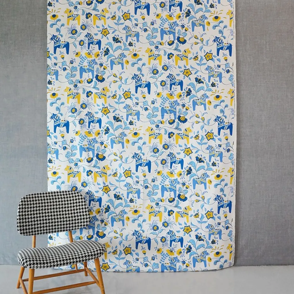 Arvidssons textil Gardintyger Mönstrade|Arvidssons Textil|Leksand Sverige tyg med traditionellt dalahästtryck
