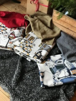 Arvidssons textil Gardintyger Mönstrade|Arvidssons Textil|Lyckeby röd tyg