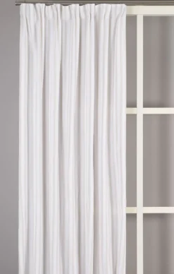 Redlunds Gardiner Mönstrade|Madicken beige randiga gardiner