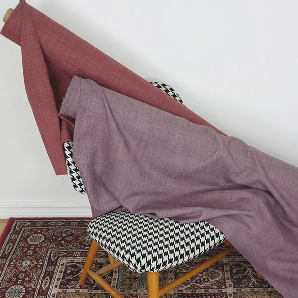Nordisk Textil Gardintyger Enfärgade|Milo grape gardintyg - Stilrent med fin struktur