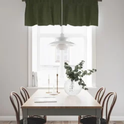 Nordisk Textil Julgardiner|Gardinkappor Enfärgade|Milo skogsgrön gardinkappa metervara – Tidlös design med fin struktur