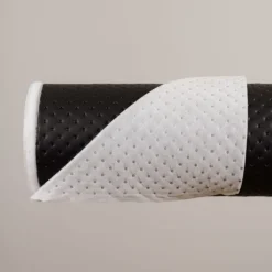 Mönstrade Fuskskinn|Nero svart fuskskinn - med en yta som sticker ut