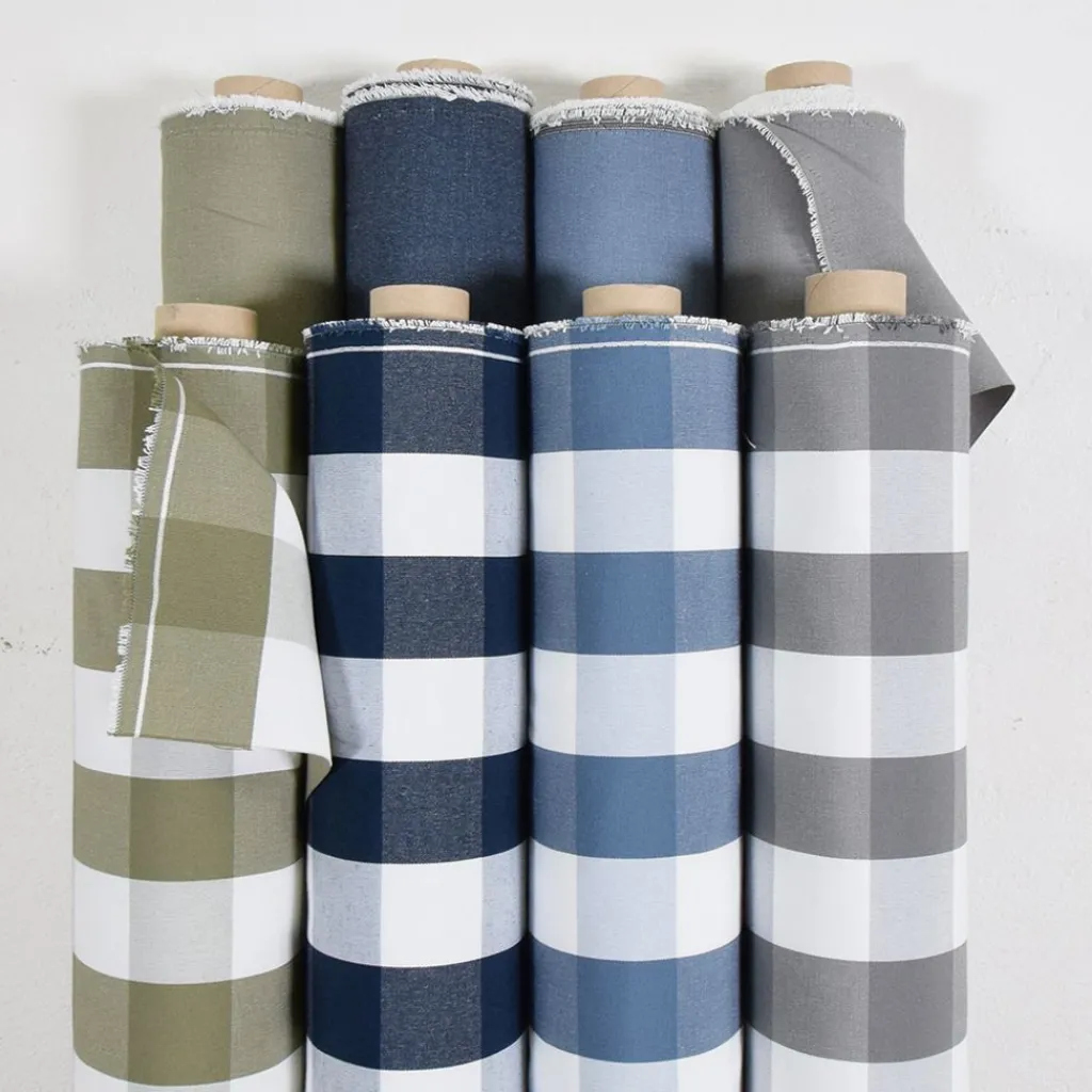 Nordisk Textil Rutiga Möbeltyger|Rutor & Ränder|Newton ljusgrå-vit storrutigt tyg