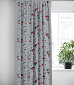 Arvidssons textil Gardiner Mönstrade|Julgardiner|Paradisäpplen grå gardiner