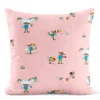 Arvidssons textil Mönstrade Kuddfodral|Pippi med vänner – Kuddfodral Rosa