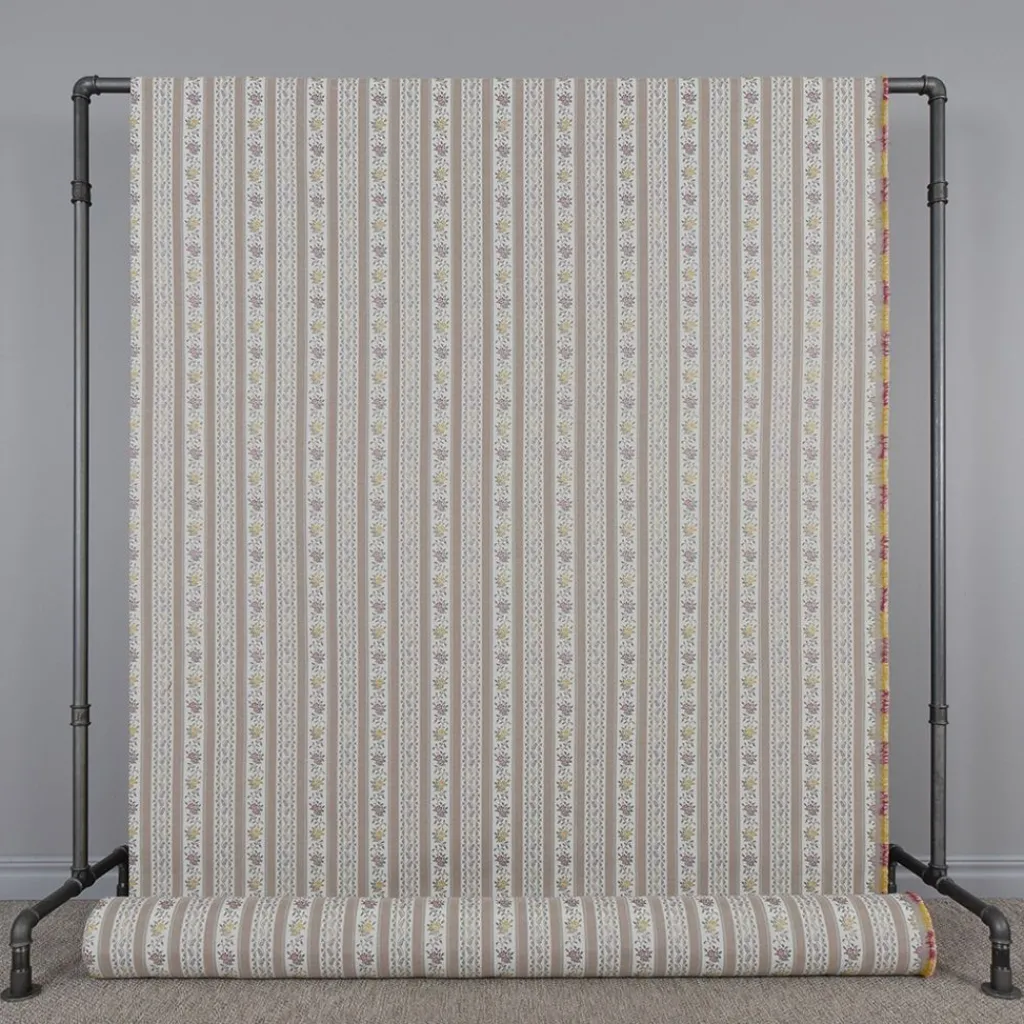 Nordisk Textil Randiga Möbeltyger|Mönstrade Möbeltyger|Portugal beige randigt stiltyg för möbelklädsel