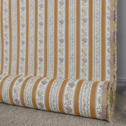 Nordisk Textil Randiga Möbeltyger|Mönstrade Möbeltyger|Portugal ockra randigt stiltyg för möbelklädsel