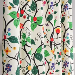 Nordisk Textil Gardiner Mönstrade|Rauma Garden gardiner – Färgstark gardin med lekfullt blommönster