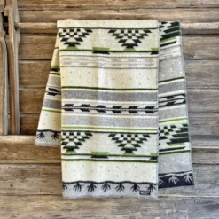 Kerstin Landström Design Ullfiltar|Sundborn grön ullfilt 130x180cm -