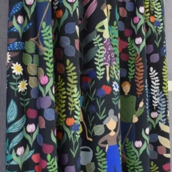 Arvidssons textil Gardiner Mönstrade|Trädgård svart gardiner