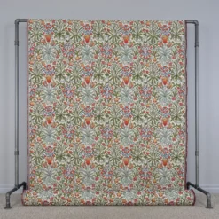 Blommiga Möbeltyger|Mönstrade Möbeltyger|Tulip art craft gobeläng