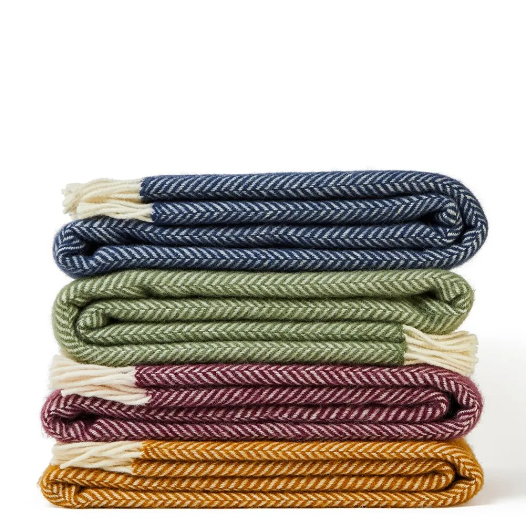 Tweedmill textiles Ullplädar|Ullpläd Fishbone Navy, 100% Ull, 150x183 cm