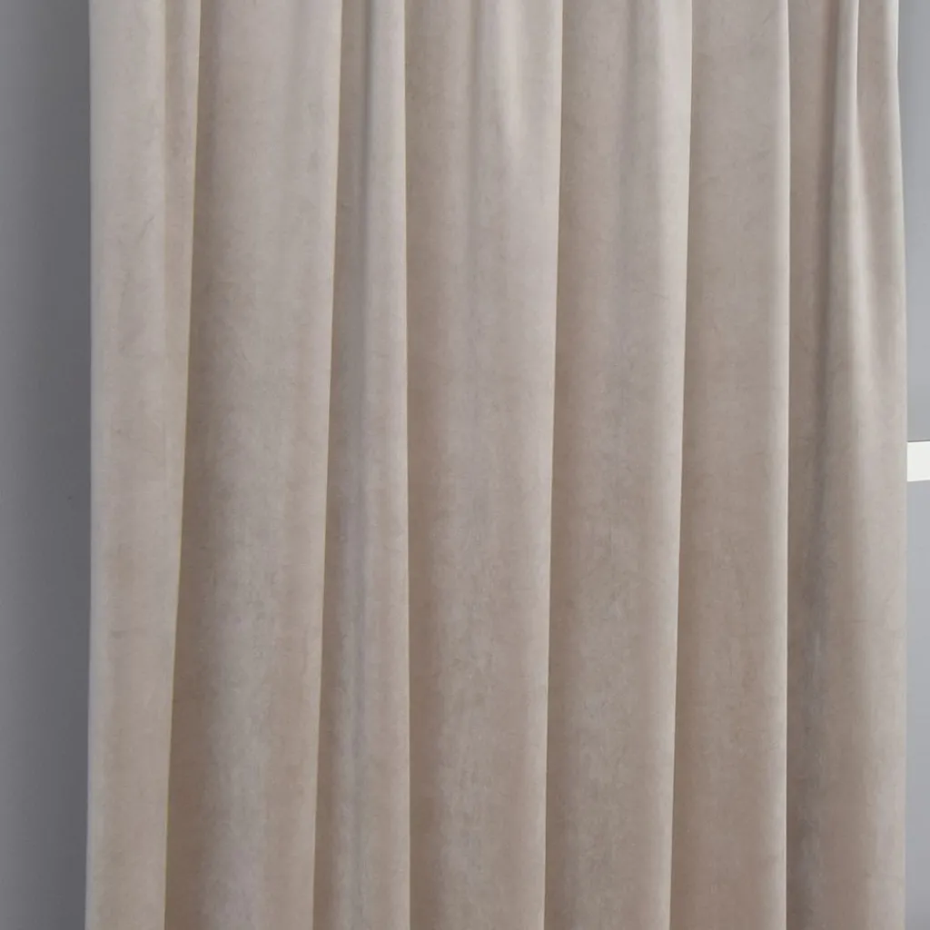 Nordisk Textil Sammetstyger|Gardiner Enfärgade|Velvet sand enfärgade sammetsgardiner